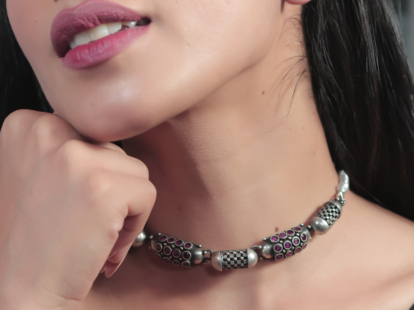 Capsule Choker